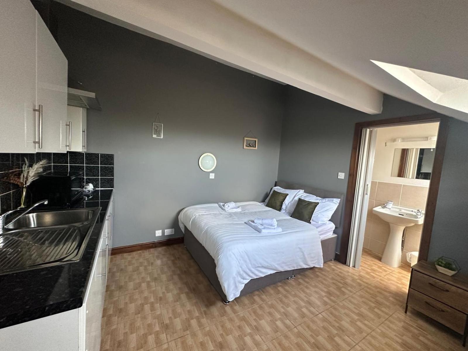Manchester Stay Hotel - Free Parking — Photos 2